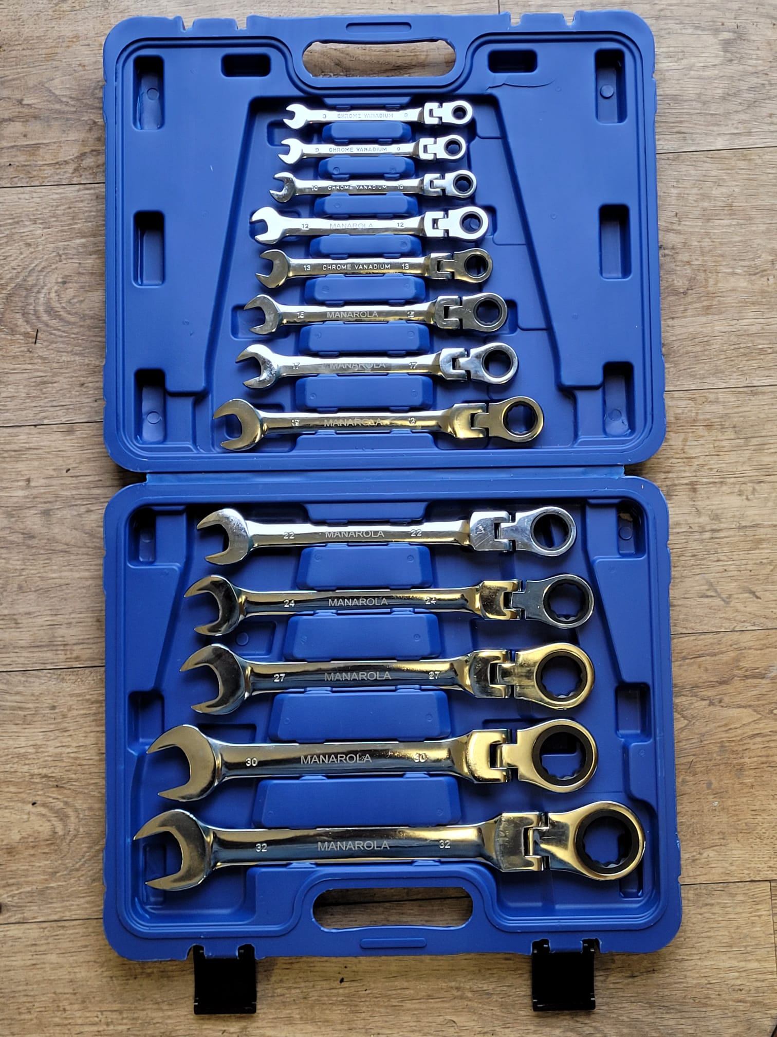 13 Piece Flexible Ratchet Wrench / Spanner Set | 8mm – 32mm