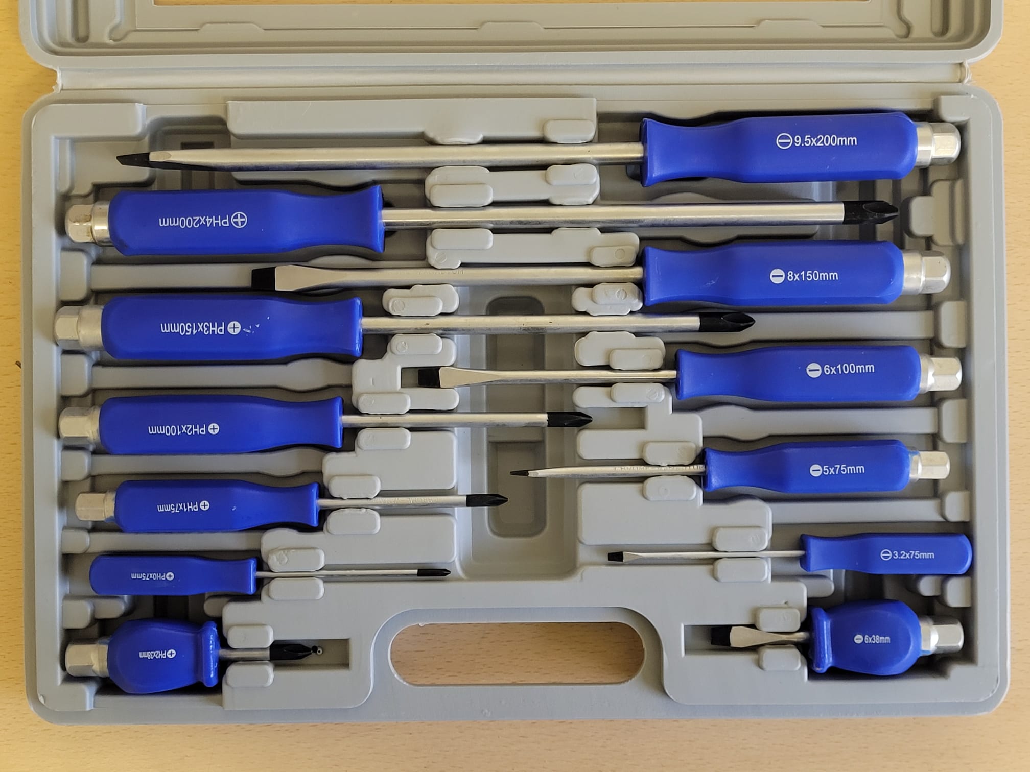 12PCS Heavy Duty Pound Through Screwdriver Set
