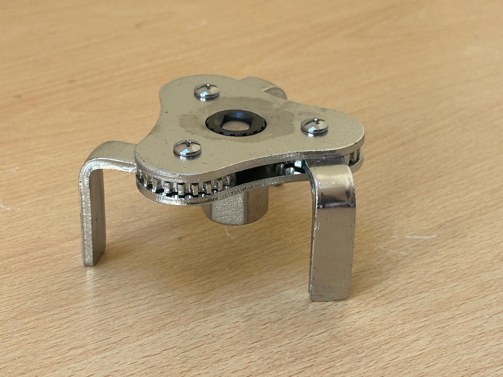 2 Ways Oil Filter Wrench (60 - 95mm) With 3/8" Ratchet