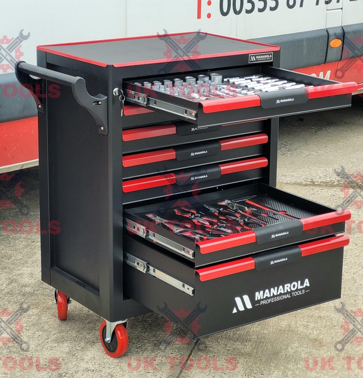 7 Drawer Tool Chest / Box With Tools