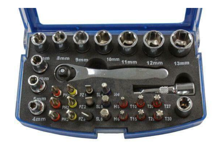 31 Piece 1/4″ Dr Socket & Bit Set With Ratchet
