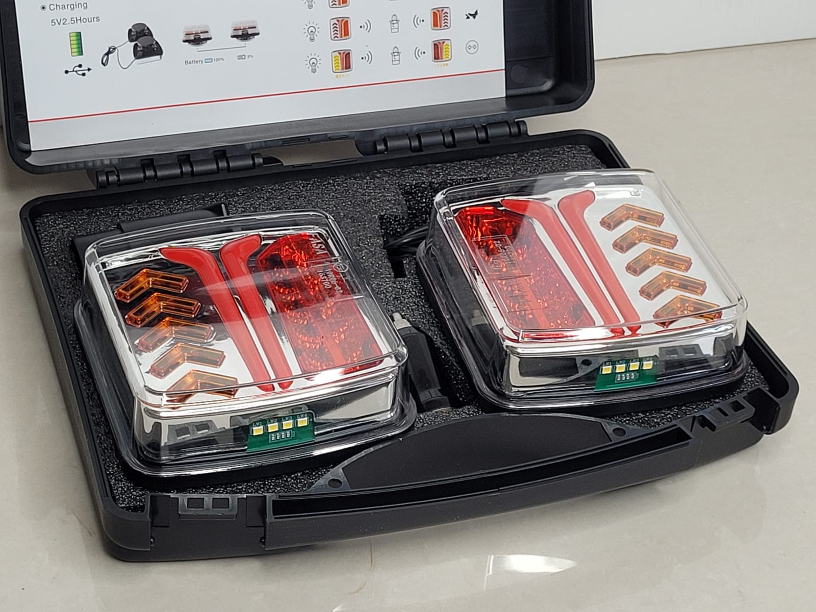 LED Wireless Magnetic Trailer Tail Light Set 5V DC | Wireless Range 30M | Battery 2000 MAH